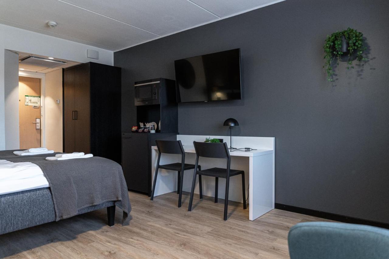 Hotelli Sointu By Uhanda Järvenpää Buitenkant foto
